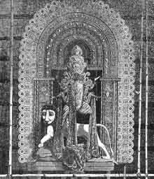 Durga. Indyjska rzeźba. (Reprodukcja z Schlagintweit.)
